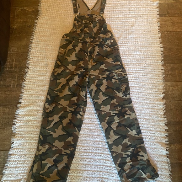 Men’s Camo Jean Overalls Size M Vintage NWOT - Picture 3 of 16